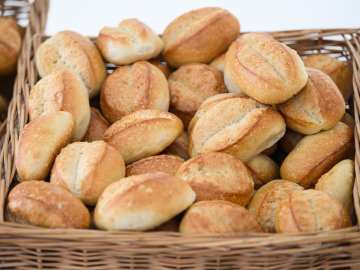 FDA Issues Urgent Recall on Bread That Could Contain ‘Glass… 