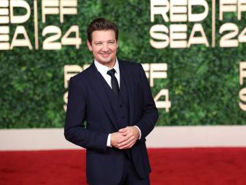 Jeremy Renner Reveals He Briefly Died After Snowplow Accident… 
