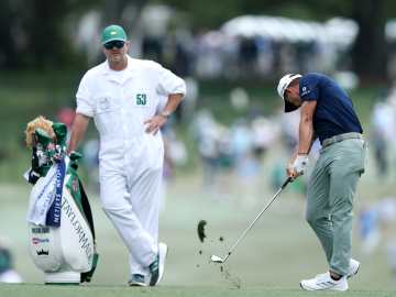 Golf Star Makes Surprise Caddie Change After Disappointing Masters… 