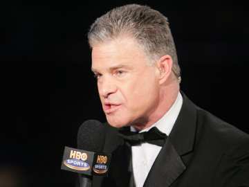 Iconic Boxing Announcer Says HBO Made Huge Mistake Abandoning… 