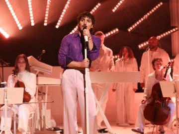 Benson Boone Makes Rare Move During ‘SNL’… 