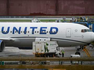U.S. Government Planning to Reduce Flights at Newark… 