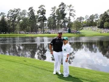 Shane Lowry Receives 4-Word Message From Wife Wendy Amid Truist… 
