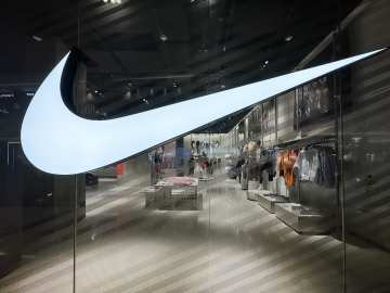 Nike CEO Announces Major Leadership Change at… 