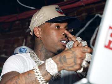 Rapper Tory Lanez Rushed to Hospital After Prison Yard… 