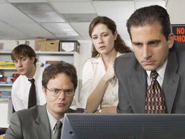 ‘The Office’ Spinoff Trailer Surprises Fans and Sparks Mixed… 
