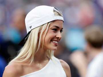 Olivia Dunne Lands Sports Illustrated Swimsuit… 