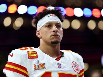 Patrick Mahomes Teams With Airbnb to Give Fans a Chance to Spend a Day With… 
