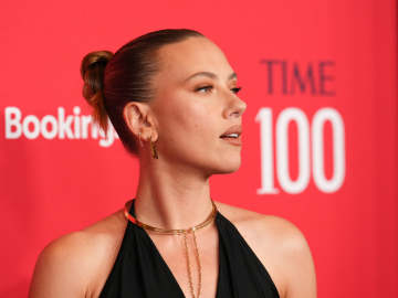 Scarlett Johansson Sends Clear Message About Directing Marvel… 