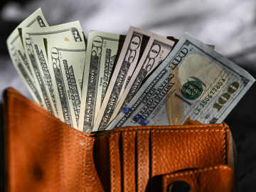 New Study Says Most Americans Can’t Afford a Basic… 