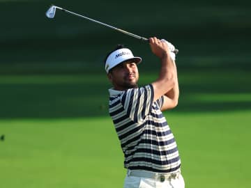 Jason Day Turns Heads With Outfit at PGA… 
