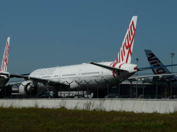 Passengers Make ‘Dramatic’ Citizens Arrest at Australian… 