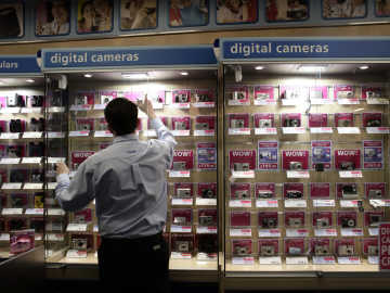 MFI Retail Chain Back After Collapsing Nearly 20 Years… 