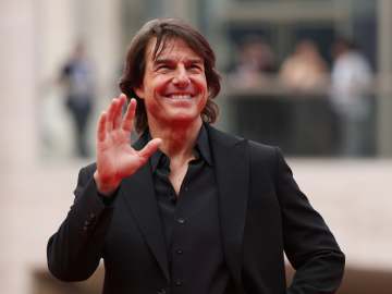 Tom Cruise Having 