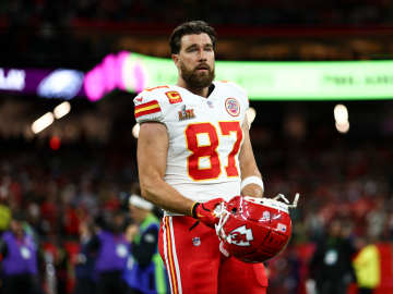 Tony Romo Thinks Travis Kelce Will Bounce… 