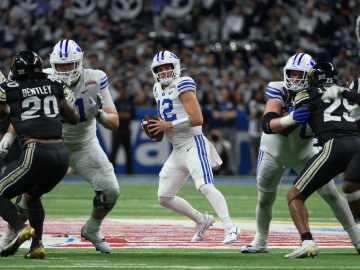 College Football Quarterback Accused of Strangulation in Bombshell… 