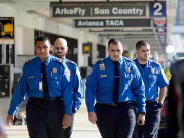TSA Chief Addresses Possible… 