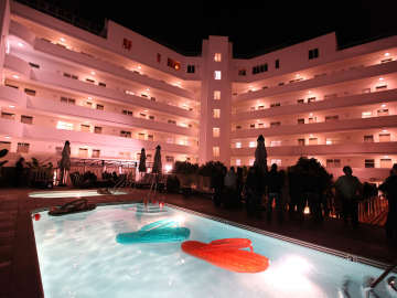 Historic California Hotel Location Has Closed After 86… 