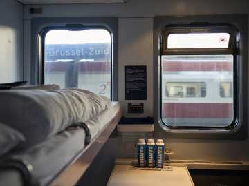New Luxury Night Train Whisks You Between 2 Iconic European… 
