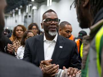 Chicago Mayor Brandon Johnson Pushes 