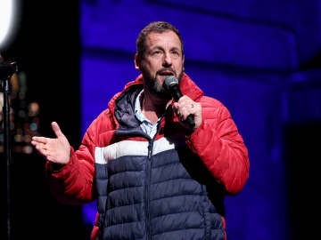 Adam Sandler Promises Dinner Along With Movie Role to Derrick Henry After… 