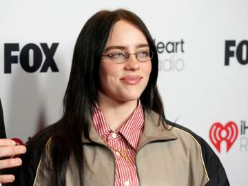 Billie Eilish Seen Kissing Former Nickelodeon… 
