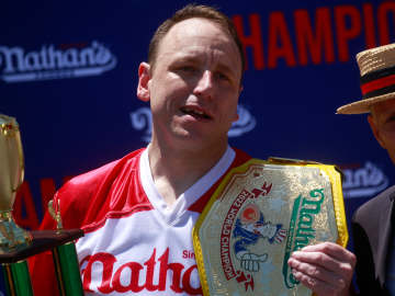 Joey Chestnut in Talks To Make Fourth of July… 