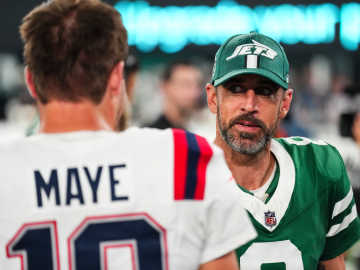 Another NFL Quarterback Is Getting Married After Aaron… 