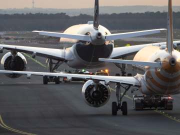 Major Airlines Cancel 650 European Flights as Delays Rock… 
