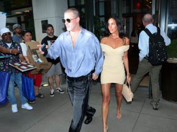 Brad Pitt, Girlfriend Turn Heads With Rare Public… 