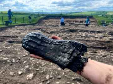 Archaeologists Find Huge, Well-Preserved Roman-Era… 