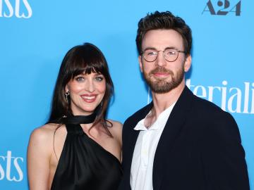 Chris Evans Reveals ‘Materialists’ Co-Star Dakota Johnson Said She ‘Didn’t Like My… 
