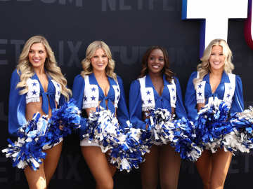 The Real Reason Dallas Cowboys Cheerleaders Fought for Better… 