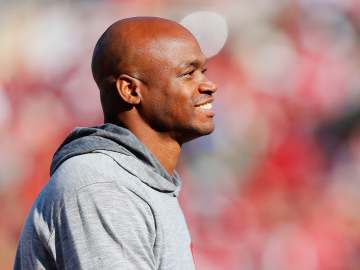 Adrian Peterson Gets Into Brawl at Poker… 