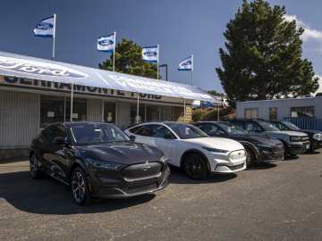 Ford Recalls 200,000 Vehicles Over Safety Threat to Kids,… 