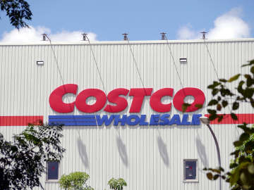 Costco Shoppers Are Sharing the Genius Ways They ‘Level Up’ This Fan-Favorite Bakery Staple: 