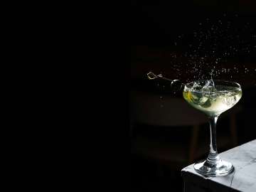 I’m a Martini Pro. Here’s How to Perfectly Batch Freezer Martinis Every… 