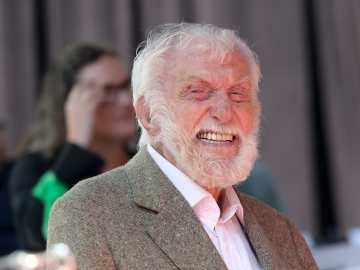 Dick Van Dyke, 99, Misses Long-Planned Fan Event Due to… 