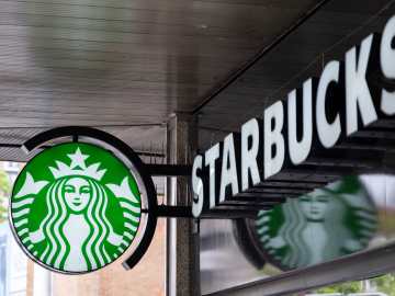 Starbucks CEO Brian Niccol Makes Bold… 
