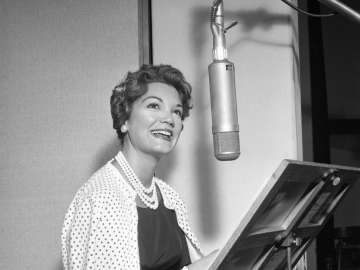 Iconic Singer and Actor Who Overcame Tragic Personal Life Dies at… 