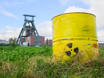 Study Finds Atomic Waste Caused High Cancer Risk Near Major U.S.… 