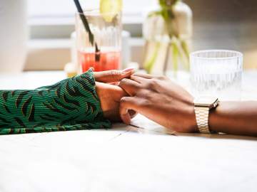 Poll Finds 4 in 10 Adults Make This Surprising Admission About Their Romantic… 