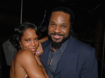 Malcolm-Jamal Warner Split From Girlfriend Regina King in Messy… 