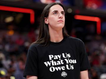 Caitlin Clark Just Broke a Big New Financial Record Amongst Female… 