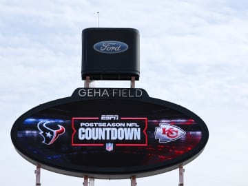 ESPN, NFL Reportedly Agree to Billion-Dollar… 