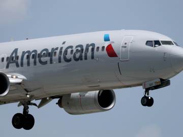 American Airlines Issues Public Apology to Golf… 