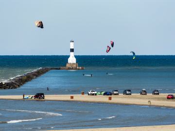 Officials Warn Lake Erie Visitors About 