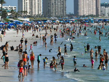 Deadly Flesh-Eating Bacteria Outbreak Hits Gulf Coast—Here’s What to… 