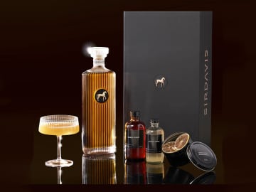 Beyoncé’s Sold-Out Honey Bee Whiskey Cocktail Kit Is Finally Back in Stock—Act… 