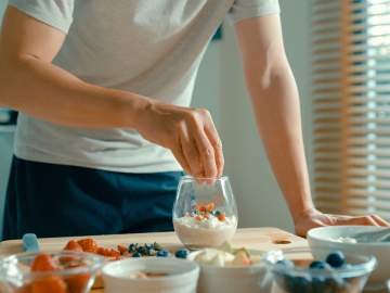 Nutritional Scientist Reveals How Improving Your Gut Health Leads to Weight… 